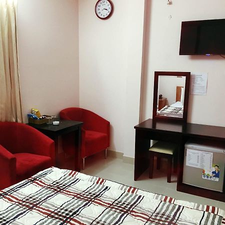 Van Khang Hotel Thành Pho Ho Chí Minh Esterno foto