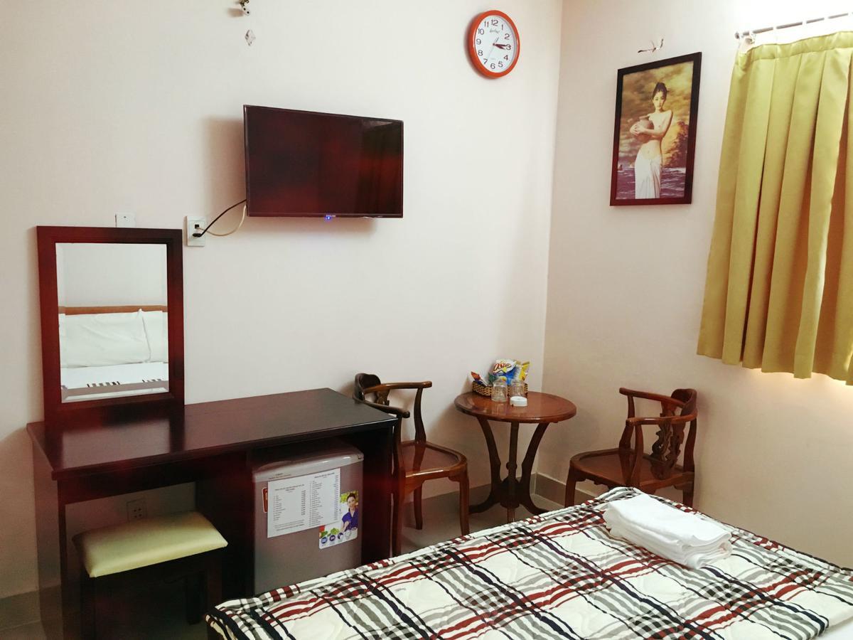 Van Khang Hotel Thành Pho Ho Chí Minh Esterno foto