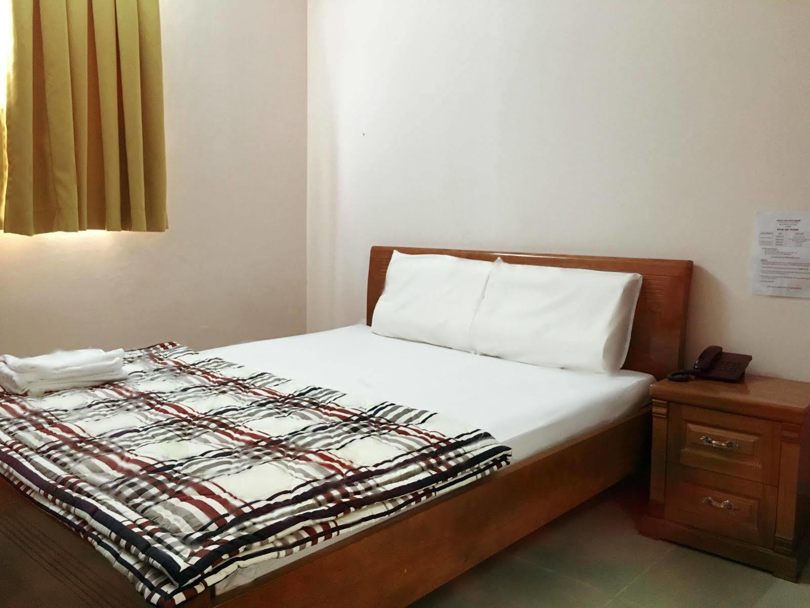Van Khang Hotel Thành Pho Ho Chí Minh Esterno foto